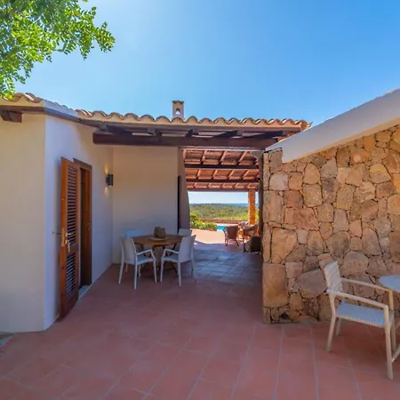 San Teodoro - By Searly Villa