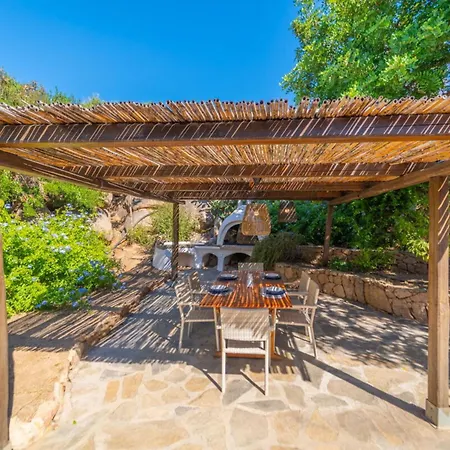 San Teodoro - By Searly Villa *