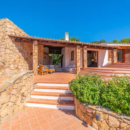 San Teodoro - By Searly Villa