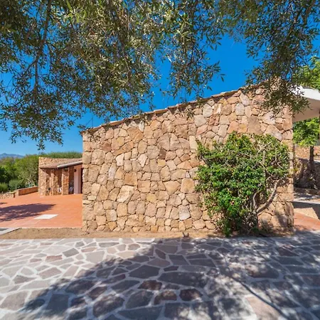 San Teodoro - By Searly Villa