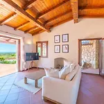 San Teodoro - By Searly Villa
