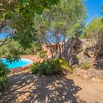 San Teodoro - By Searly Villa