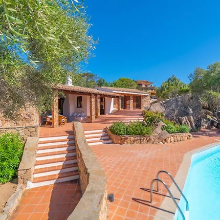 San Teodoro - By Searly Villa
