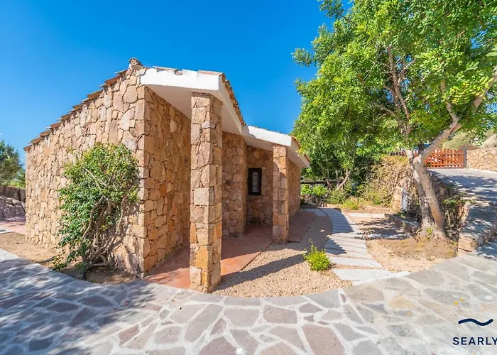 San Teodoro - By Searly Villa